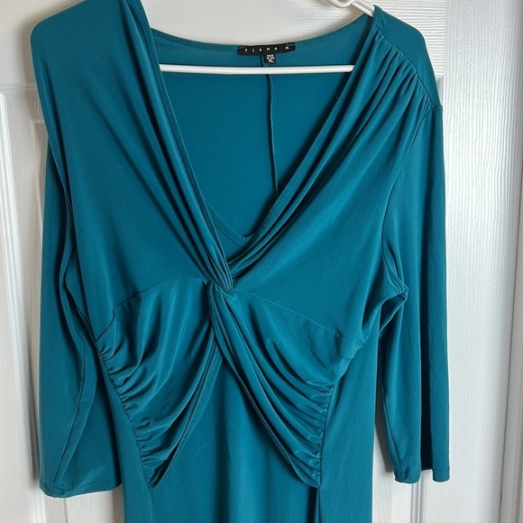 Tiana B Drape Twist Front Stretch Party Wedding Formal Fit Flare Dress Sz.XL - Picture 2 of 4